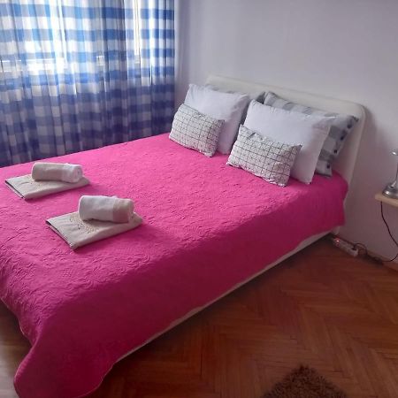 Stan U Centru Apartment Podgorica Ngoại thất bức ảnh